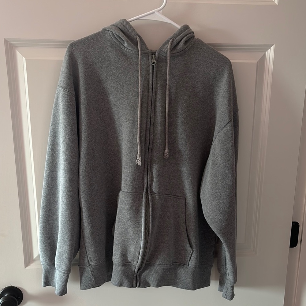 Wild Fable women’s gray zip up hoodie